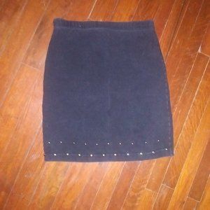 girls black studded skirt